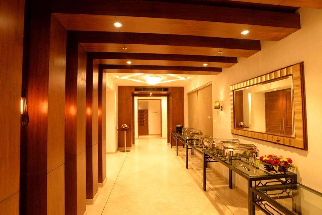Lemon Tree Hotel Coimbatore Exterior foto